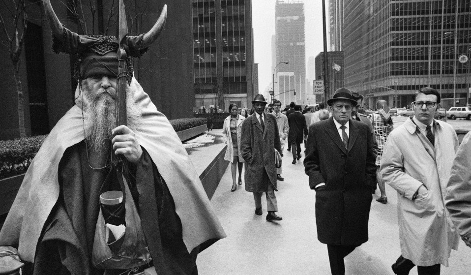 6-caddenin-dahi-vikingi-moondog 